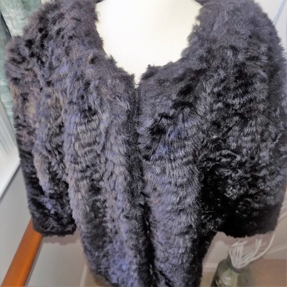 Black Full Faux Fur Ladies Jacket Coat Size Medium - Picture 2 of 5